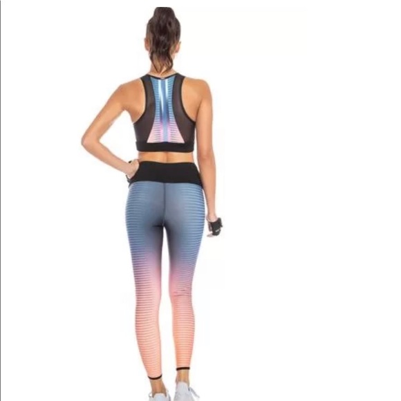 LIVE! Ultimate Top & Legging Set - Picture 2 of 6